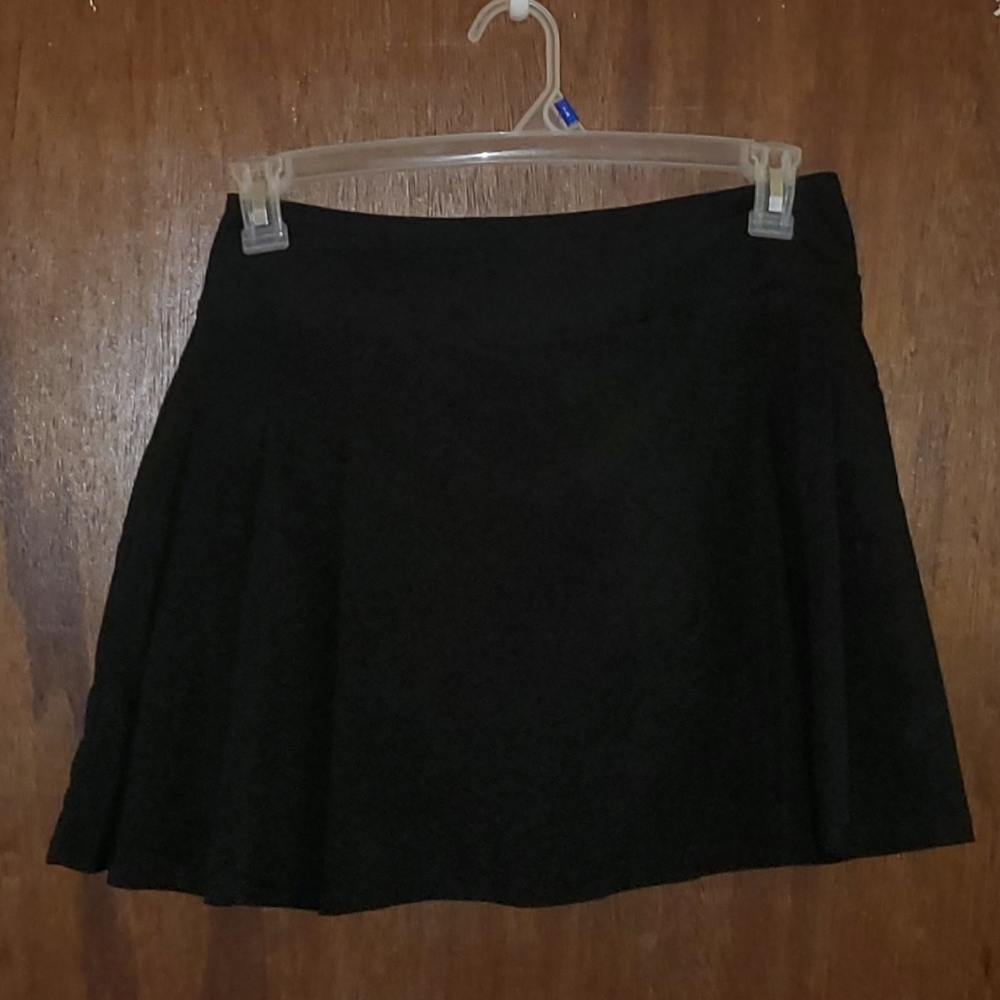 Kensie Black Pleated Skort Sz Medium
